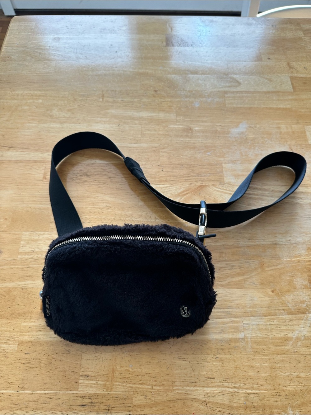 Lululemon Sherpa everywhere belt ba